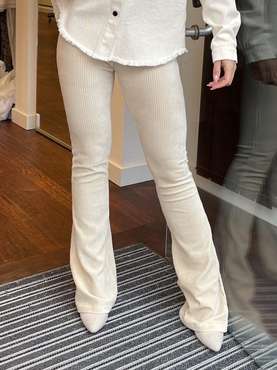 Ambika flair velvet off white voorkant